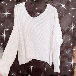 NWOT Oversized V-Neck Back Knotted Knit Sweater